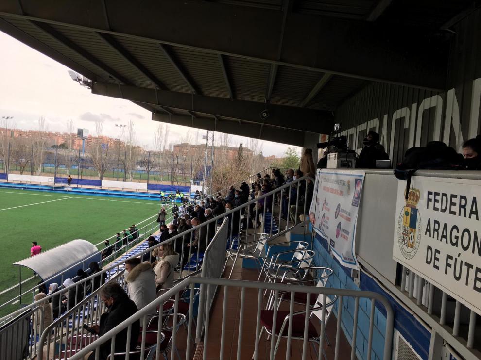 La grada del estadio Pedro Sancho, en el partido CD Ebro-Haro.