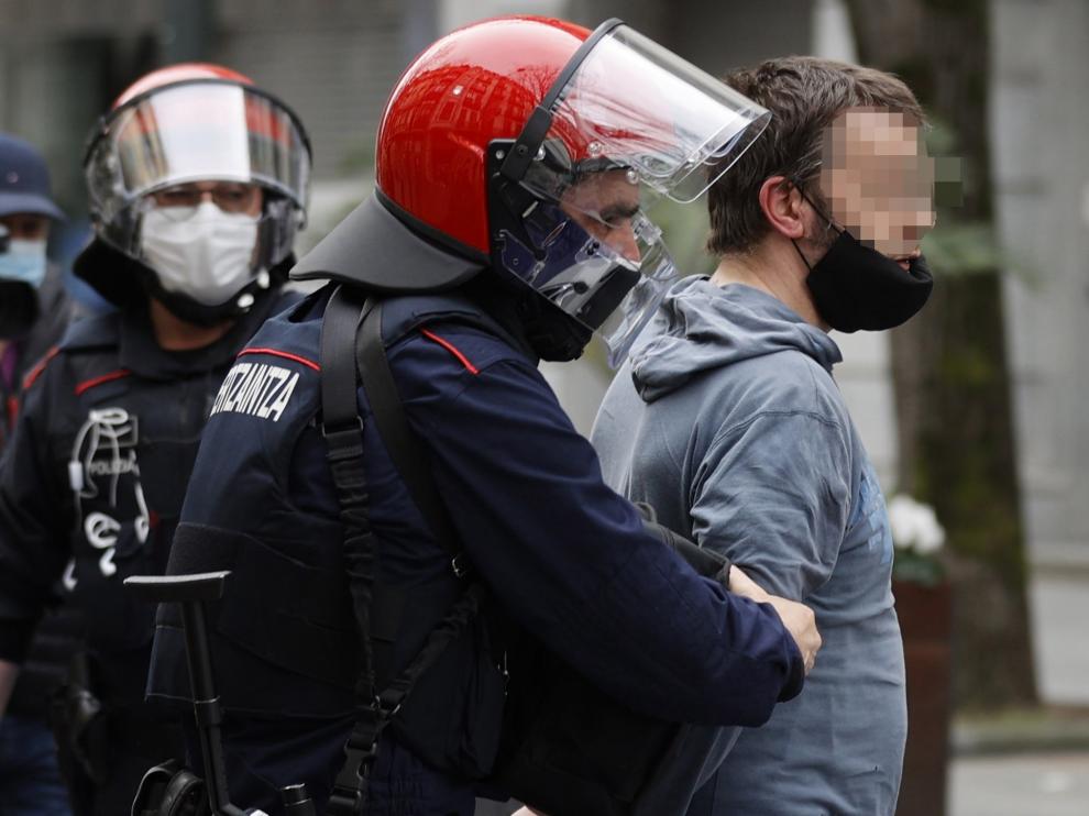 Un detenido en Bilbao tras incidentes por rapero Pablo Hasel