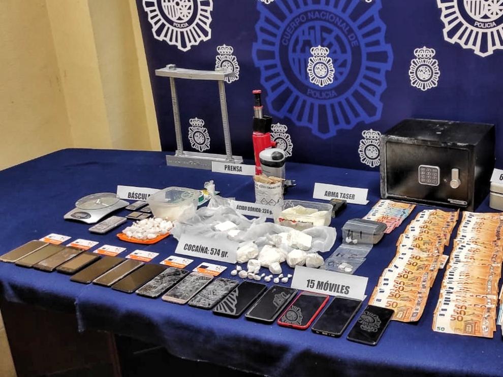 Desarticula en Zaragoza una organización criminal dedicada al tráfico de cocaína.