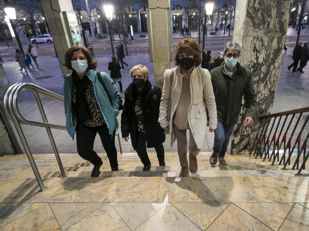 Elisabet Ugal, Pilar Fuertes, Juana Ortega y Pedro Landa, en los Palafox.