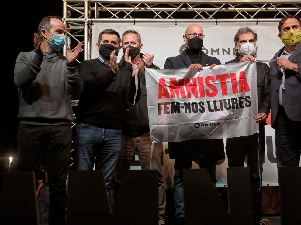 Oriol Junqueras, Jordi Sànchez, Jordi Turull, Joaquim Forn, Raül Romeva y Jordi Cuixar ingresaron este martes en prisión.