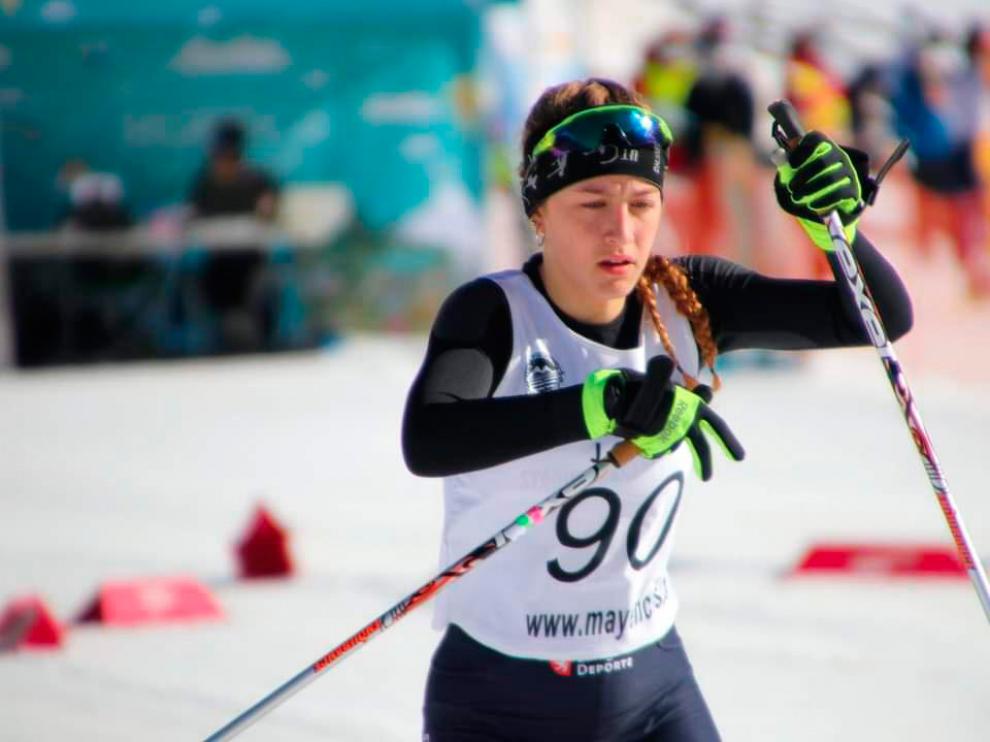 Gala Ortega, en el campeonato nacional de triatlón de invierno celebrado en Ansó.