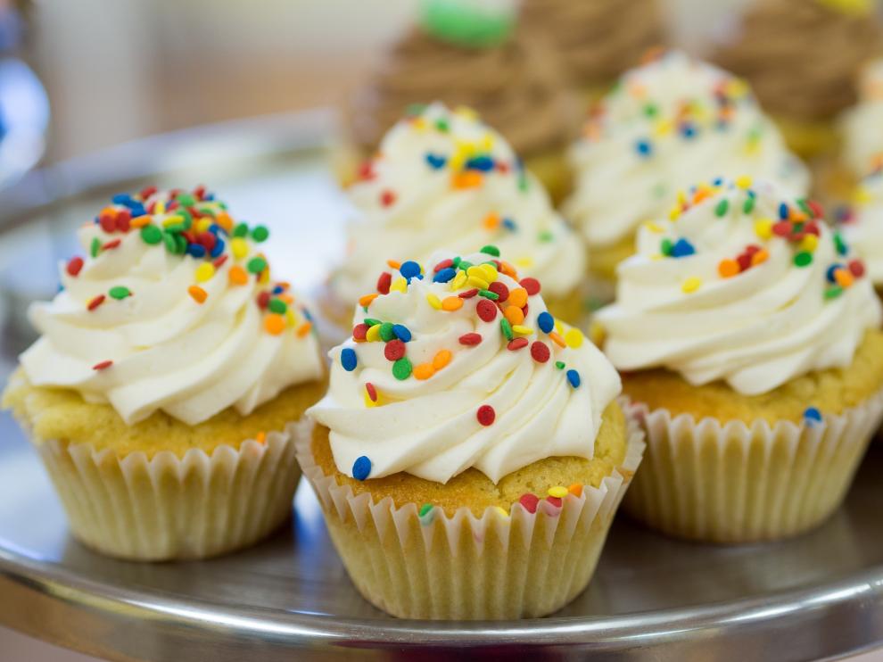 Además de deliciosos, los 'cupcakes' tienen un tamaño ideal para decorar.