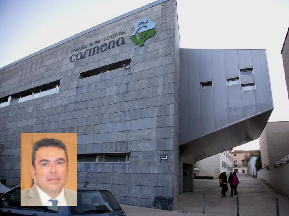 Sede de la Comarca de Cariñena e imagen del presidente José Luis Ansón