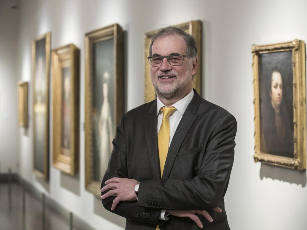 El hispanista Helmut Jacobs, catedrático de Literaturas Románicas de la Universidad de Duisburg-Essen, en el Museo Goya de la Fundación Ibercaja.