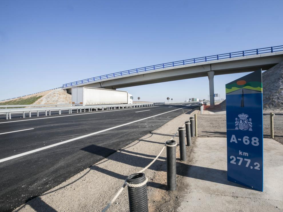 Ábalos y Lambán inauguran la A-68 entre Figueruelas y Gallur