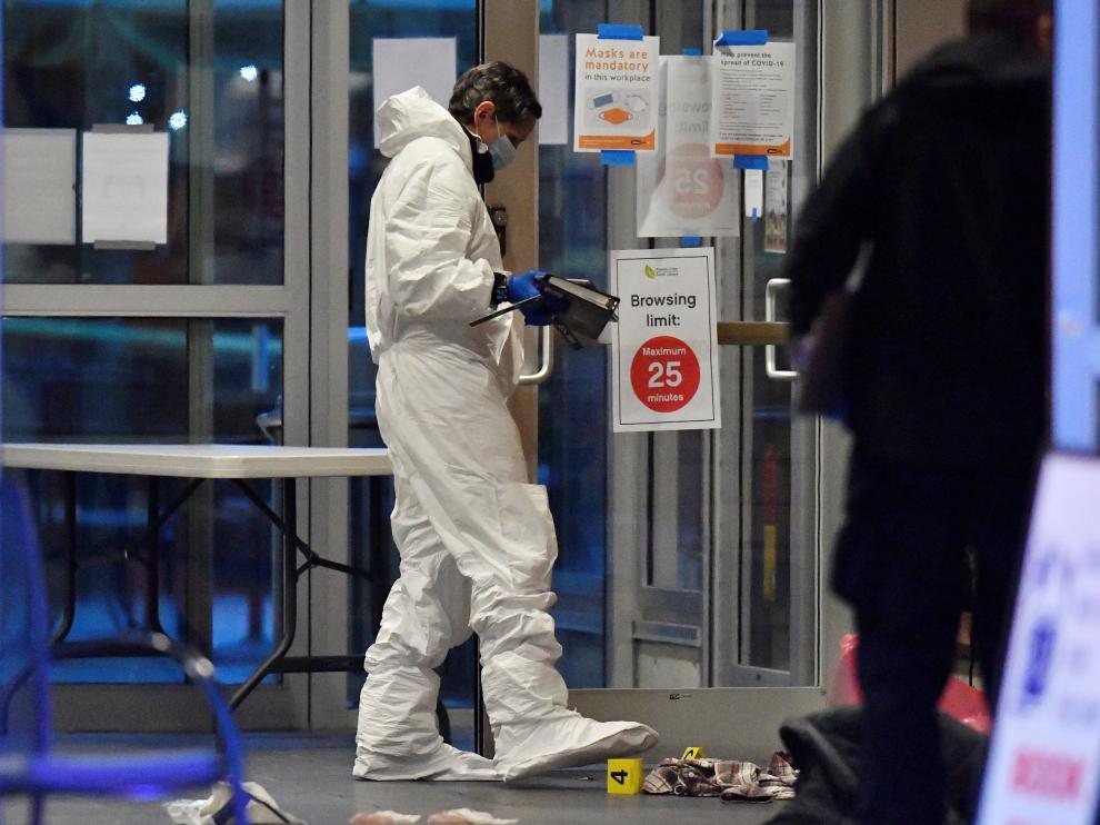 Multiple people stabbed at a library in North Vancouver