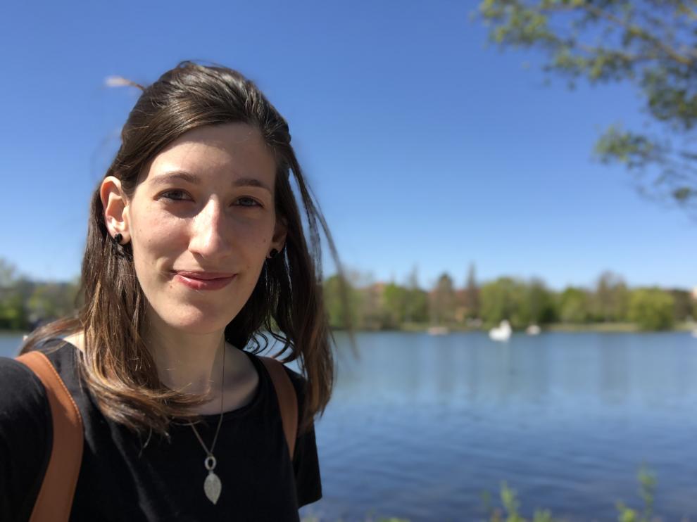 Cristina López, creadora de Lirinea en el lago Wöhrder See de Núremberg.