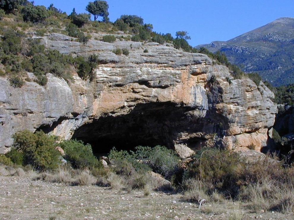 Cueva de Chaves, yacimiento arqueológico de más de 7.500 años de antigüedad estudiado en este trabajo.