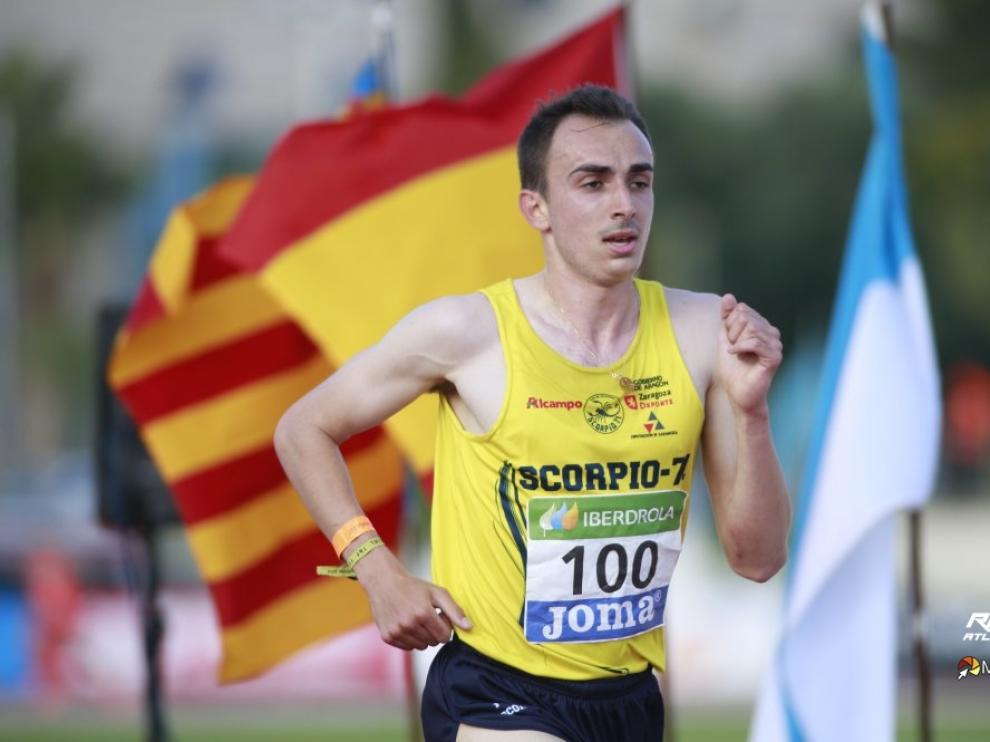 El atleta aragonés Eduardo Menacho consigue un nuevo oro.