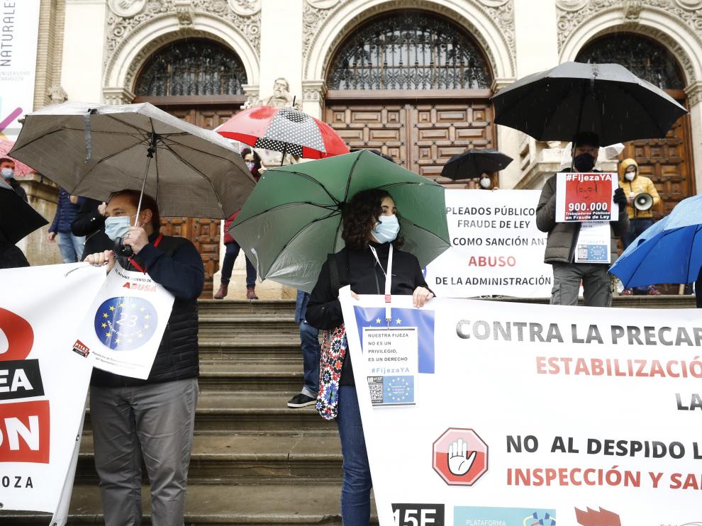 Protesta de interinos en Zaragoza.