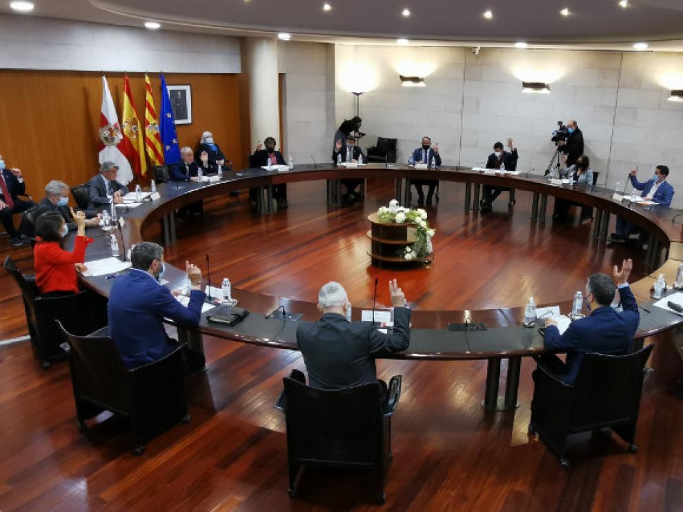 Imagen del pleno extraordinario celebrado este martes por la DPH.
