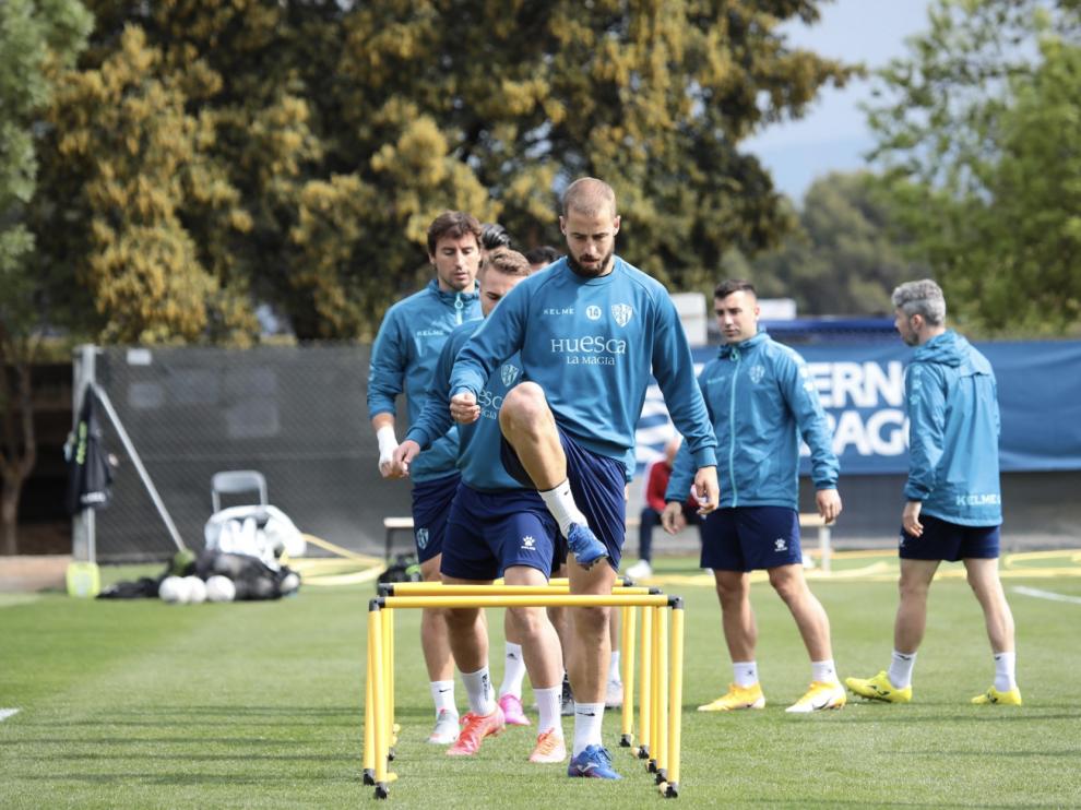 Jorge Pulido, durante el entrenamiento de este martes con la SD Huesca.