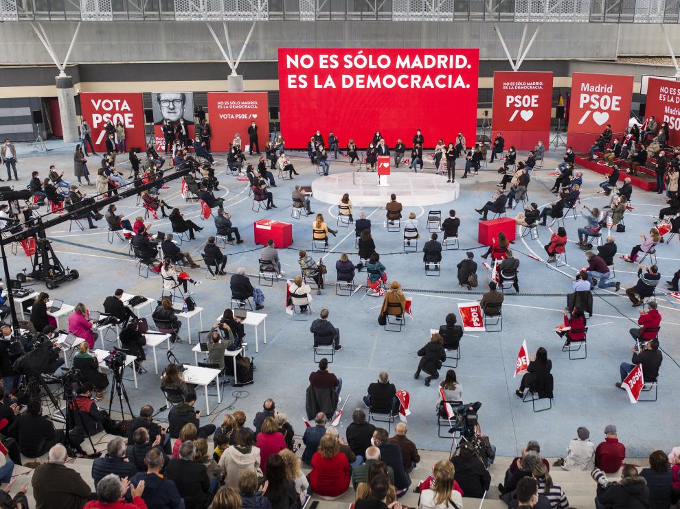 Acto de campaña del PSOE en un polideportivo de Getafe