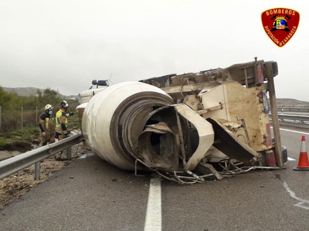 Vuelco de un camión en la A-2