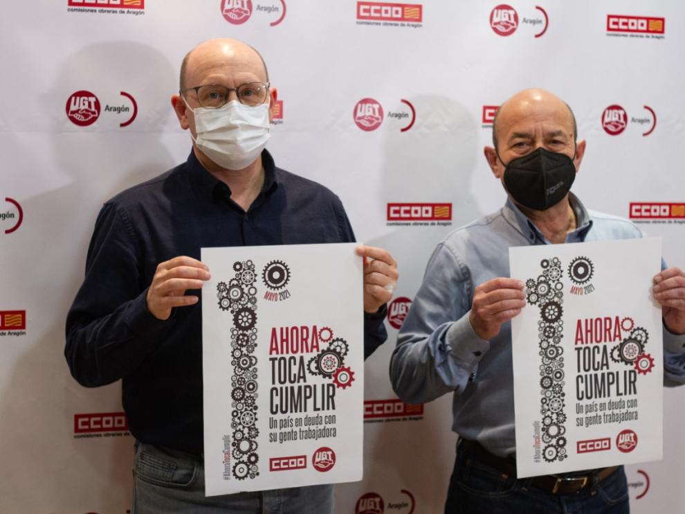 Manuel Pina, secretario general de CC. OO. Aragón y Daniel Alastuey, de UGT Aragón