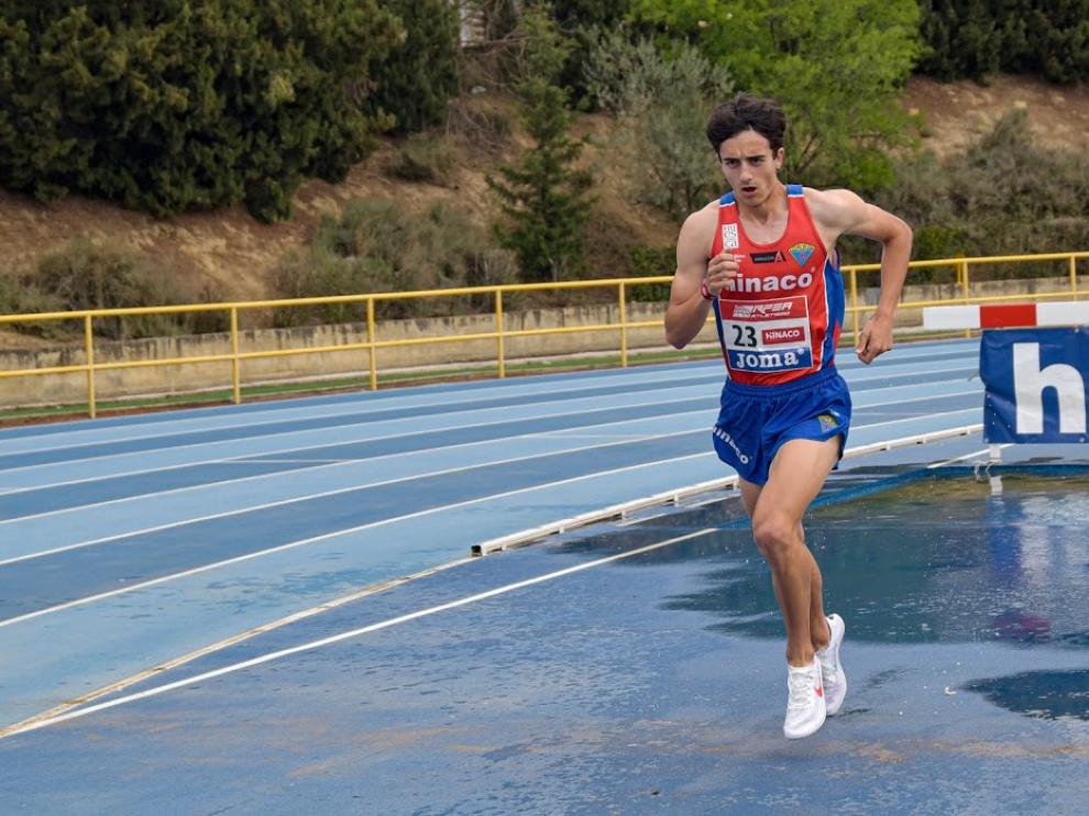 Pol Oriach debutó en los 3.000 obstáculos el día en que su padre Carlos colgaba las zapatillas.