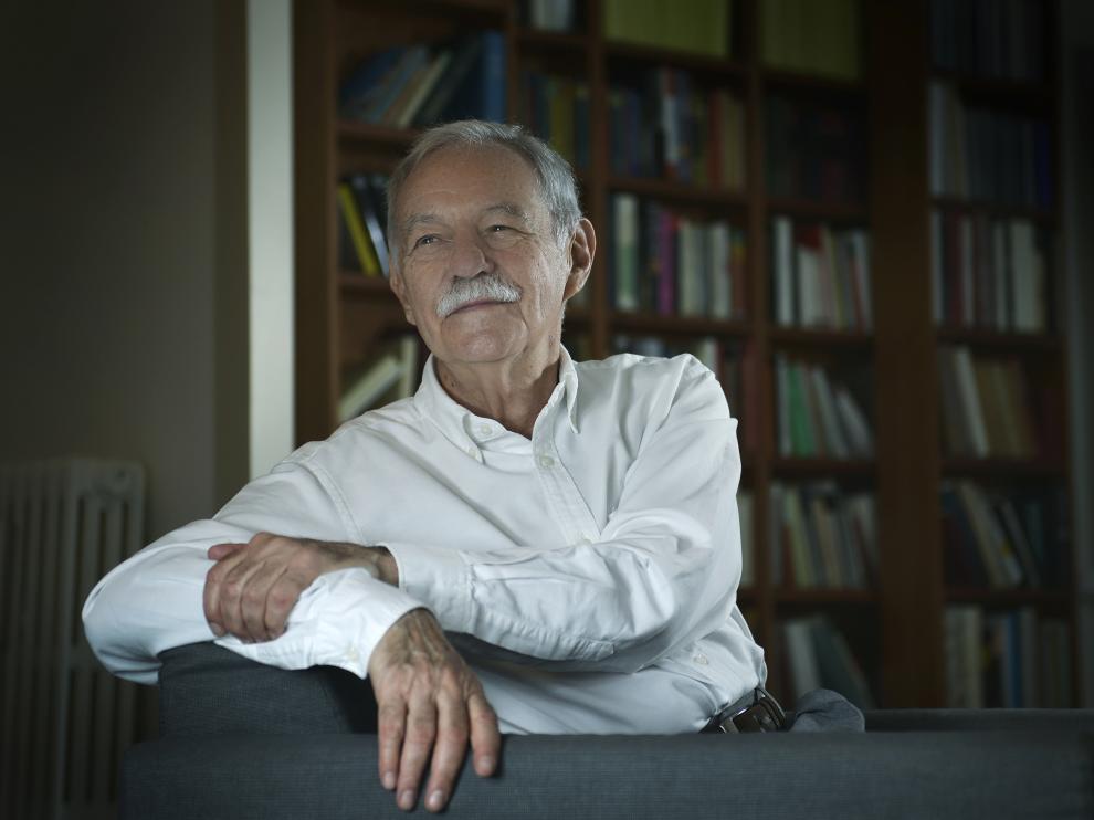 Eduardo Mendoza despide a su ‘alter ego’ Rufo Batalla.