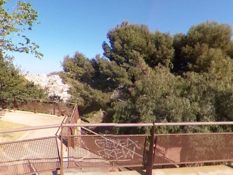 Los hechos ocurrieron en febrero pasado, cuando la víctima estaba en una zona de pinos del Parque Tossal de Alicante.