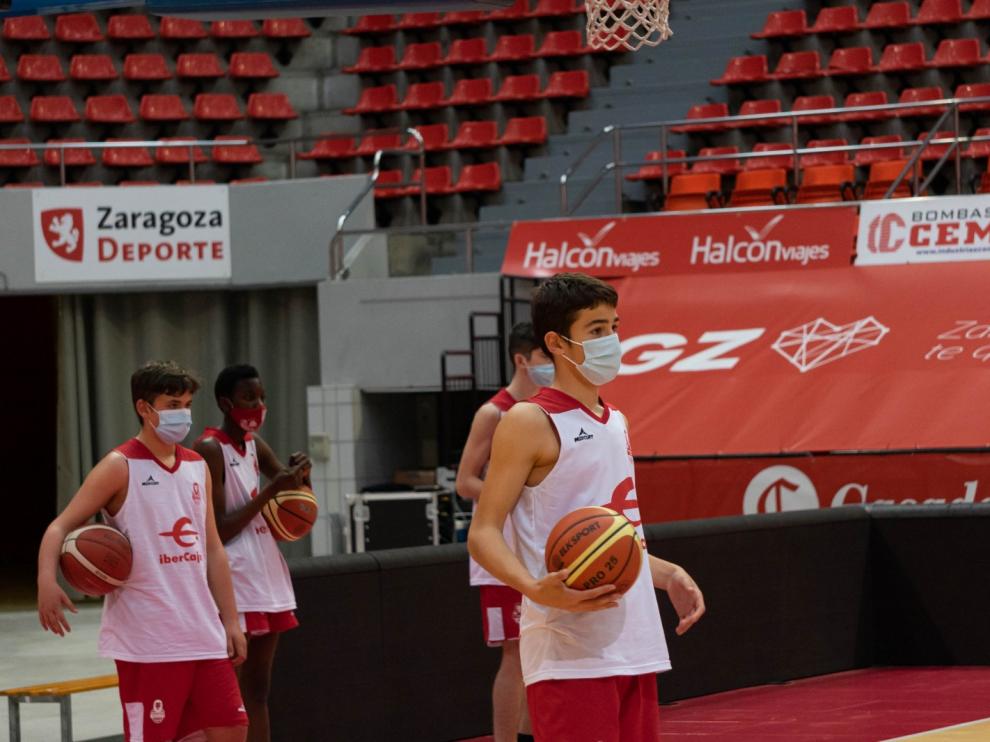 El Basket Zaragoza abre las puertas este fin de semana a los jóvenes talentos del baloncesto.