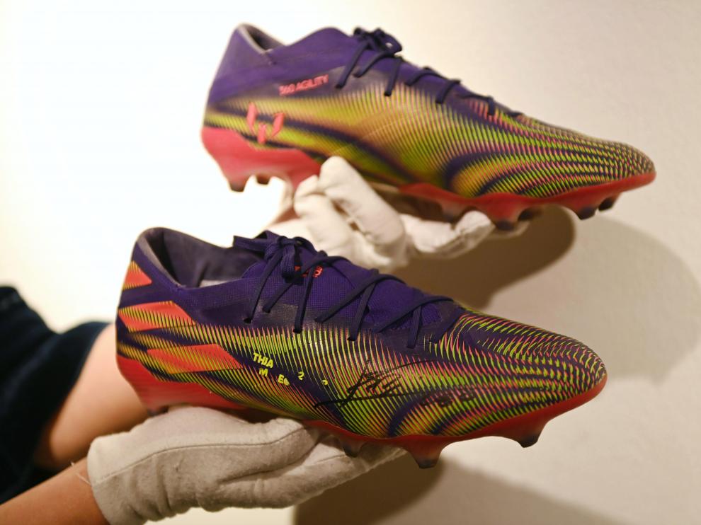 Las botas de Messi subastadas por Christie's