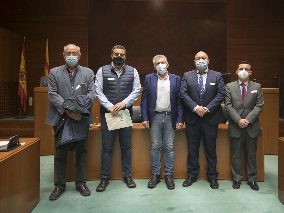 Los representantes de Agrica, ayer en la comisión de Comparecencias de las Cortes de Aragón.