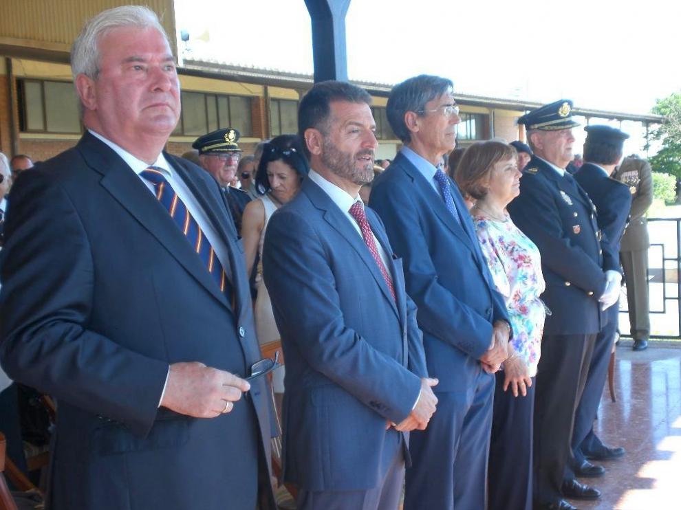 María Asunción Losada, la nueva fiscal superior de Aragón, junto a su antecesor José María Rivera.