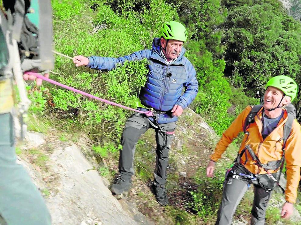 Miguel Ángel Revilla y Jesús Calleja, en las montañas cántabras