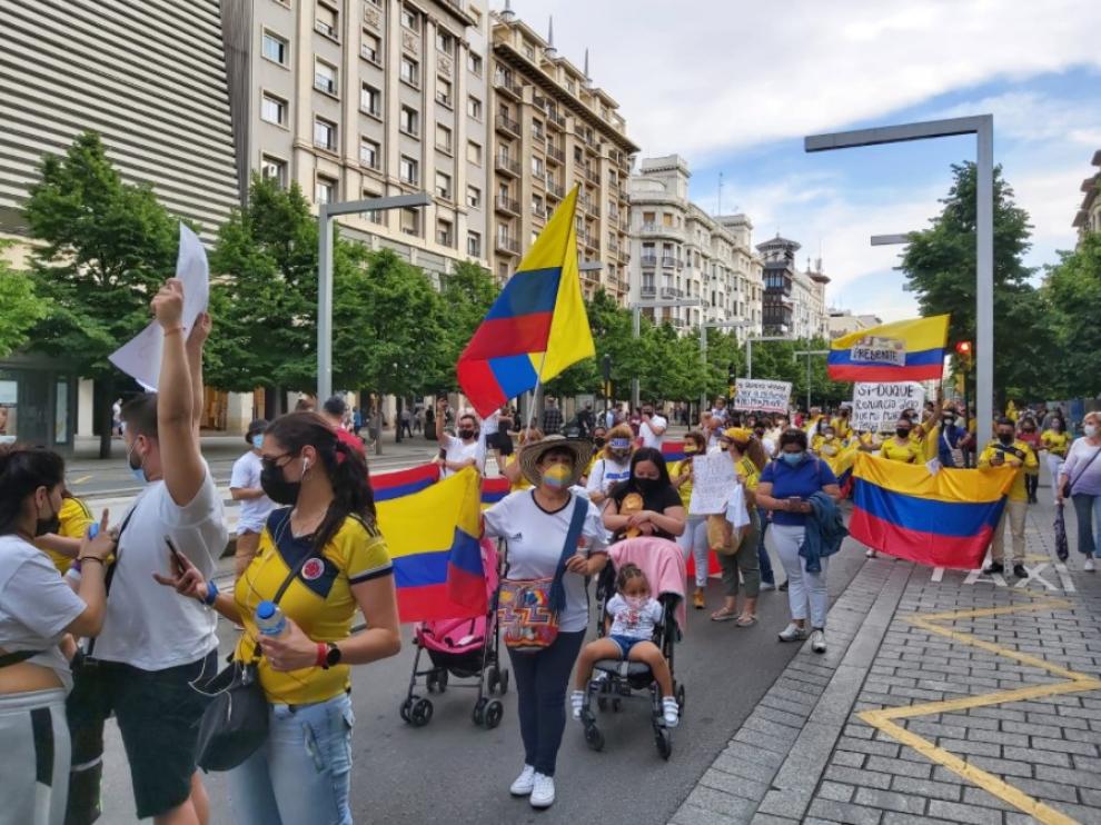 Una imagen de la marcha en el paseo de la Independencia.