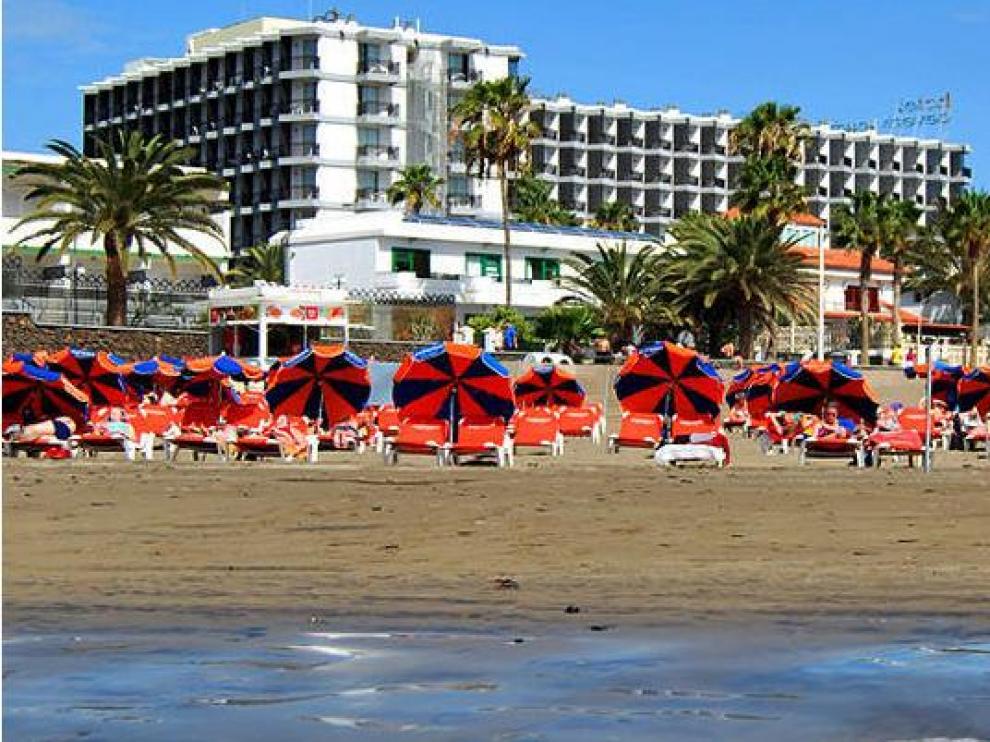 Imagen de archivo de un hotel en una playa de Gran Canaria.