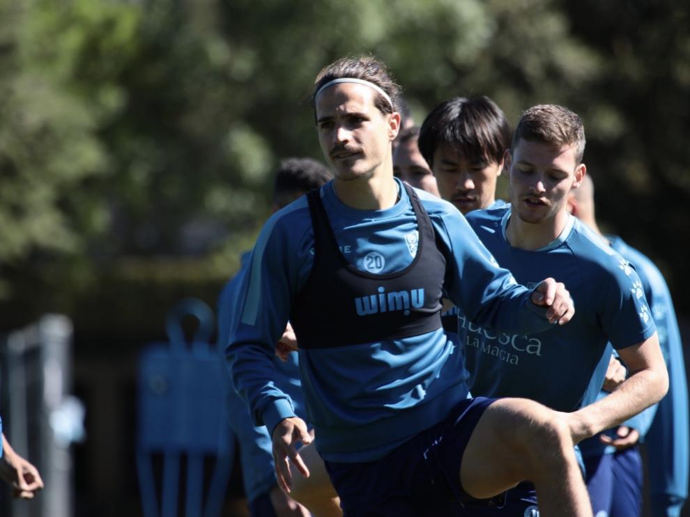 Jaime Seoane realiza un ejercicio en el entrenamiento de este viernes.