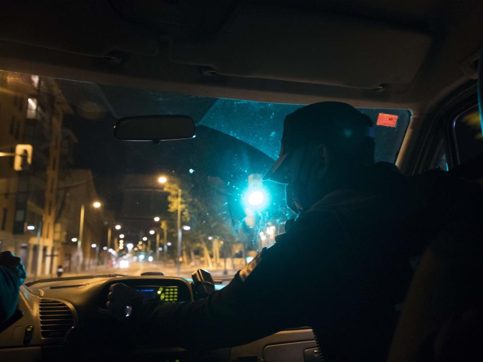 Dispositivo de la Policía Local y Nacional para controlar las zonas de botellón de Zaragoza