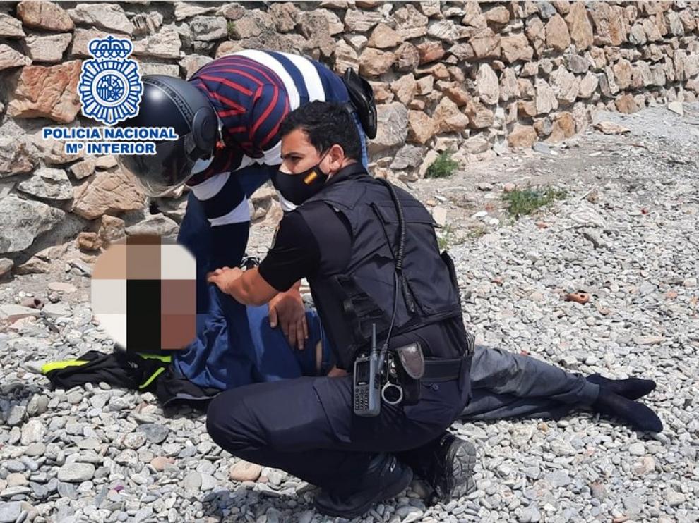 Foto compartida por la Policía Nacional en Twitter tras la asistencia al joven