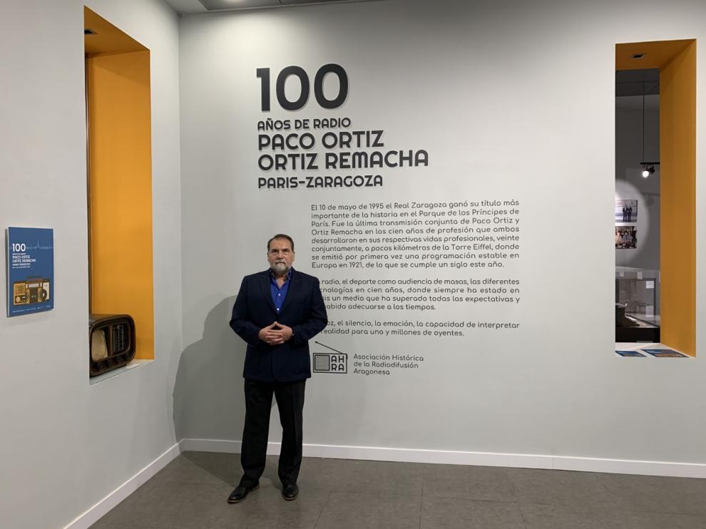 Una historia de la radio de Paco Ortiz y Ortiz Remacha.
