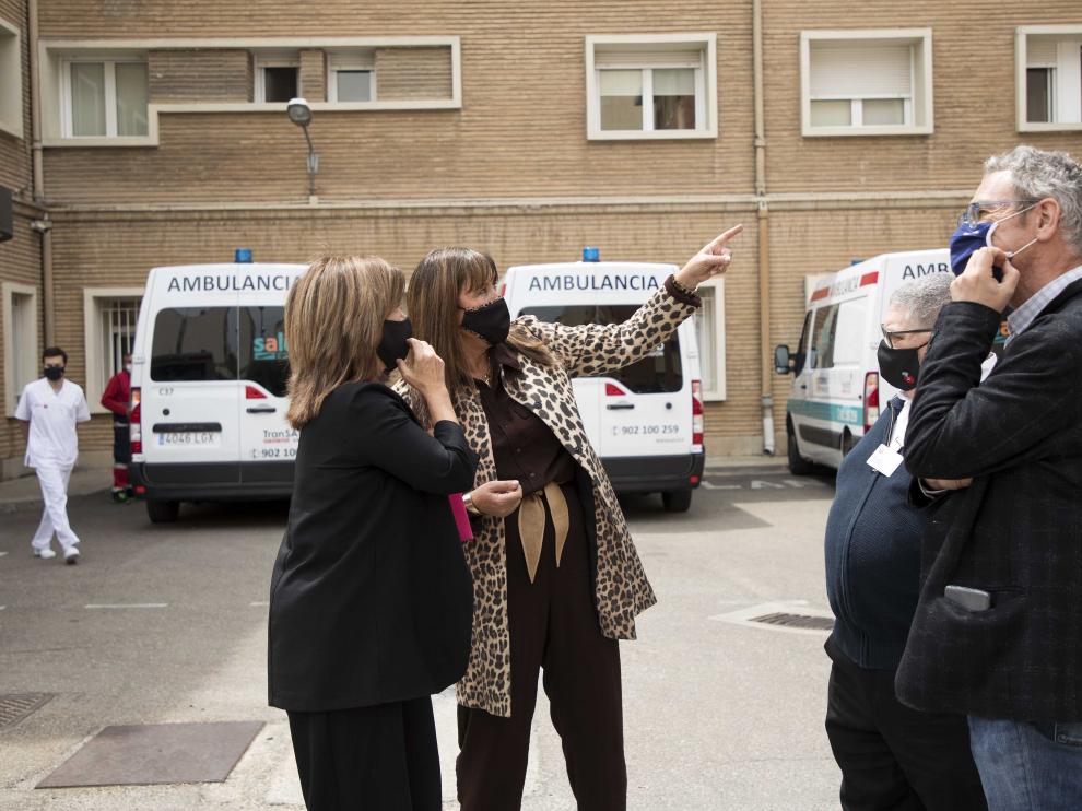 Visita de Marivi Broto y Sira Repollés al Hospital San Juan de Dios