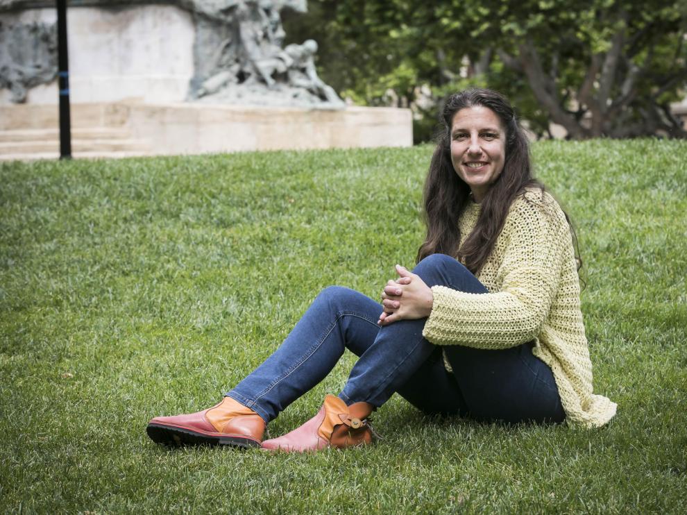 Eva Saldaña, nueva directora de Greenpeace, el pasado jueves en la plaza de los Sitios de Zaragoza.