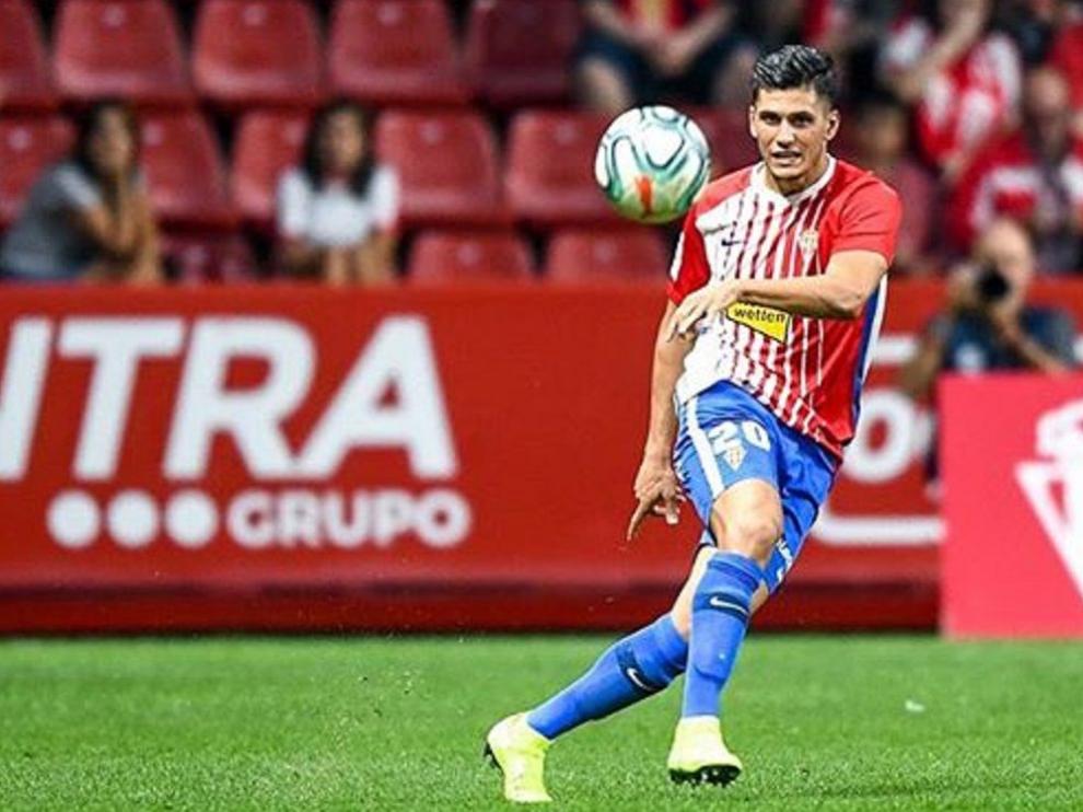 Cristian Salvador se puede convertir en el primer refuerzo.