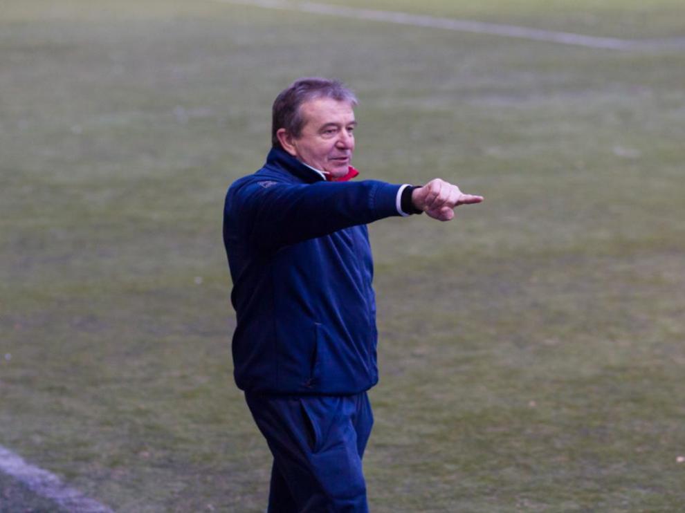 Antonio Gonzalvo, entrenador aragonés de fútbol.
