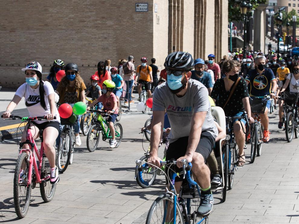 Bicicleta escolar para promover los desplazamientos de niños en bici por Zaragoza.