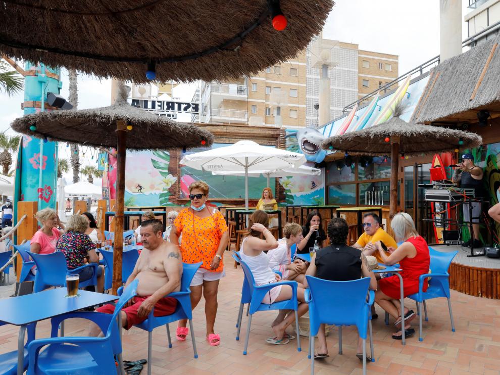 People enjoy the weather in Benidorm