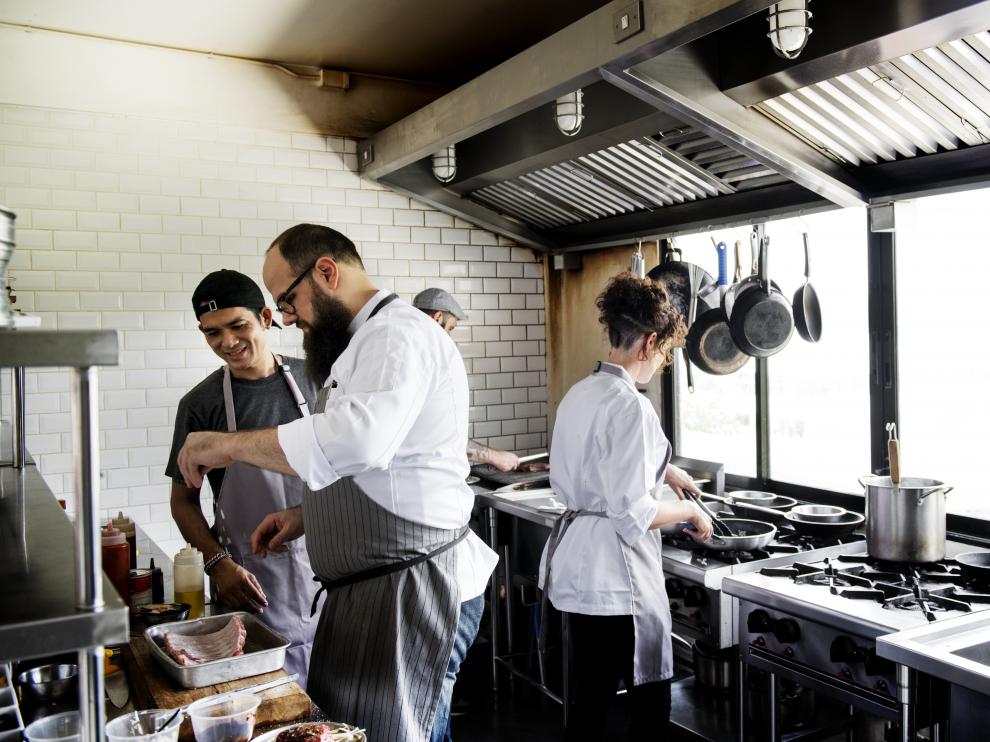 El sector de bares y restauración aporta alrededor del 5% del PIB nacional.