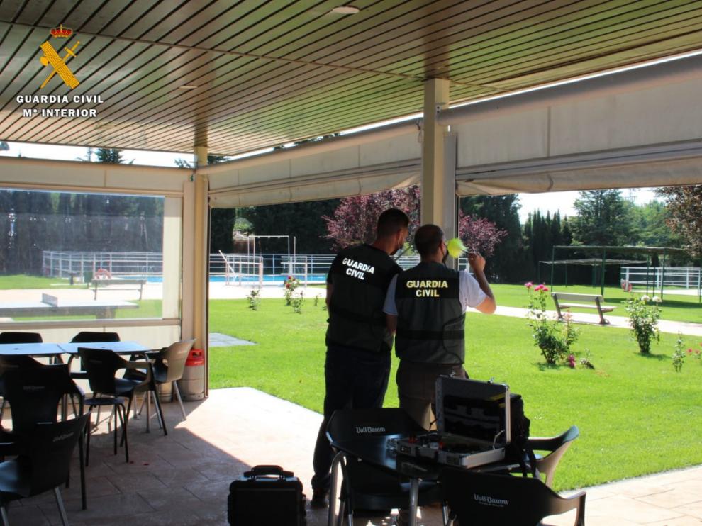 Imagen de los agentes de la Guardia Civil