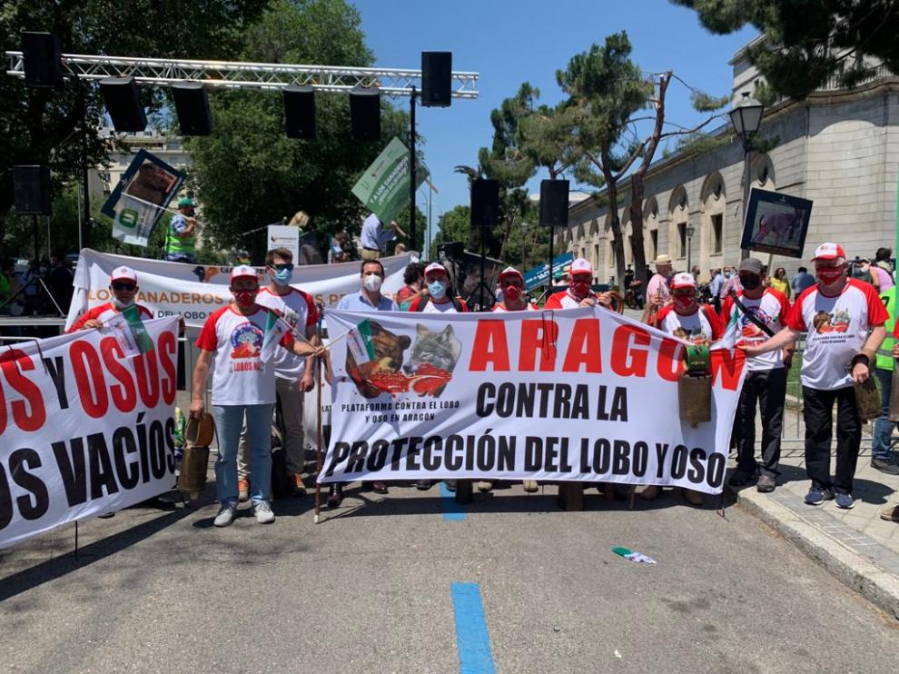 Ganaderos aragoneses en la concentración celebrada esta semana en Madrid frente al Ministerio.