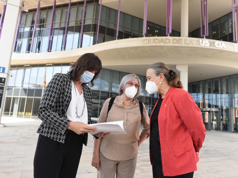Lola Ranera (PSOE) presenta contencioso contra las ayudas a la escuela concertada.