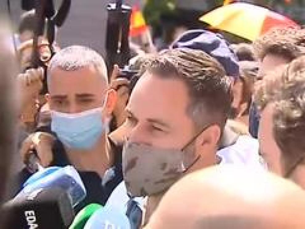 Abascal señala la "traición" de los indultos acudiendo a Colón "sin vergüenza a ninguna foto"
