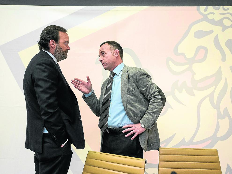 Christian Lapetra y Fernando Sainz de Varanda, presidente y vicepresidente del Real Zaragoza.