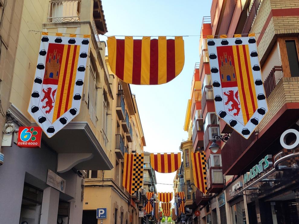 Calles ambientadas para la conmemoración del Compromiso de Caspe