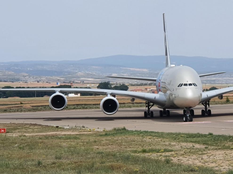 Reciente llegada al aeropuerto de Teruel de un Airbus A380 procedente de Abu Dabi.