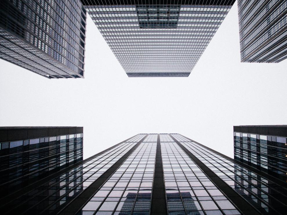 Las grandes compañías son las que más aplican la RSC e impulsan a las pymes a la adopción de estos criterios. unsplash