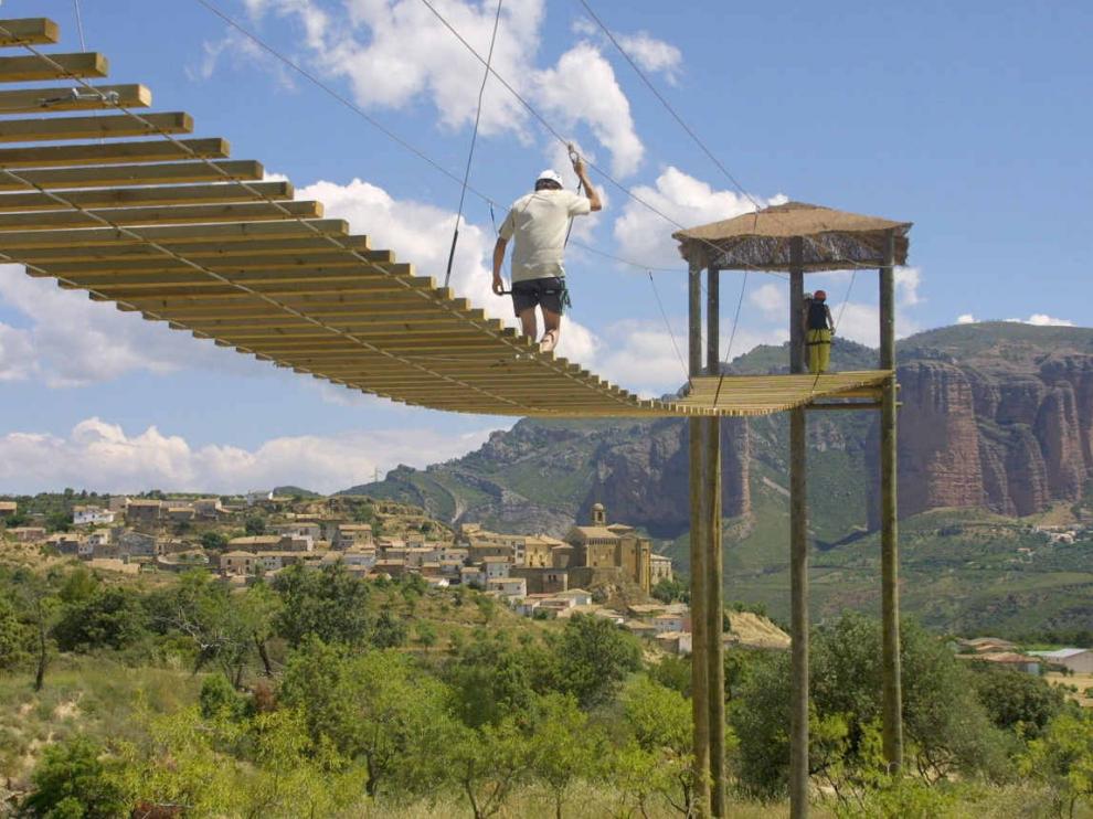 Parque de aventura Verticalia, en Murillo de Gállego.